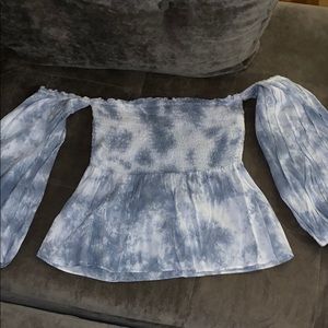 American Eagle off the shoulder top